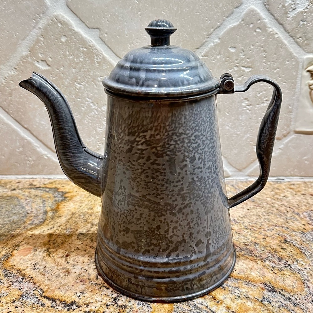 Vintage Graniteware Enamelware Speckled Gray Coffee Pot - Picture 2 of 8
